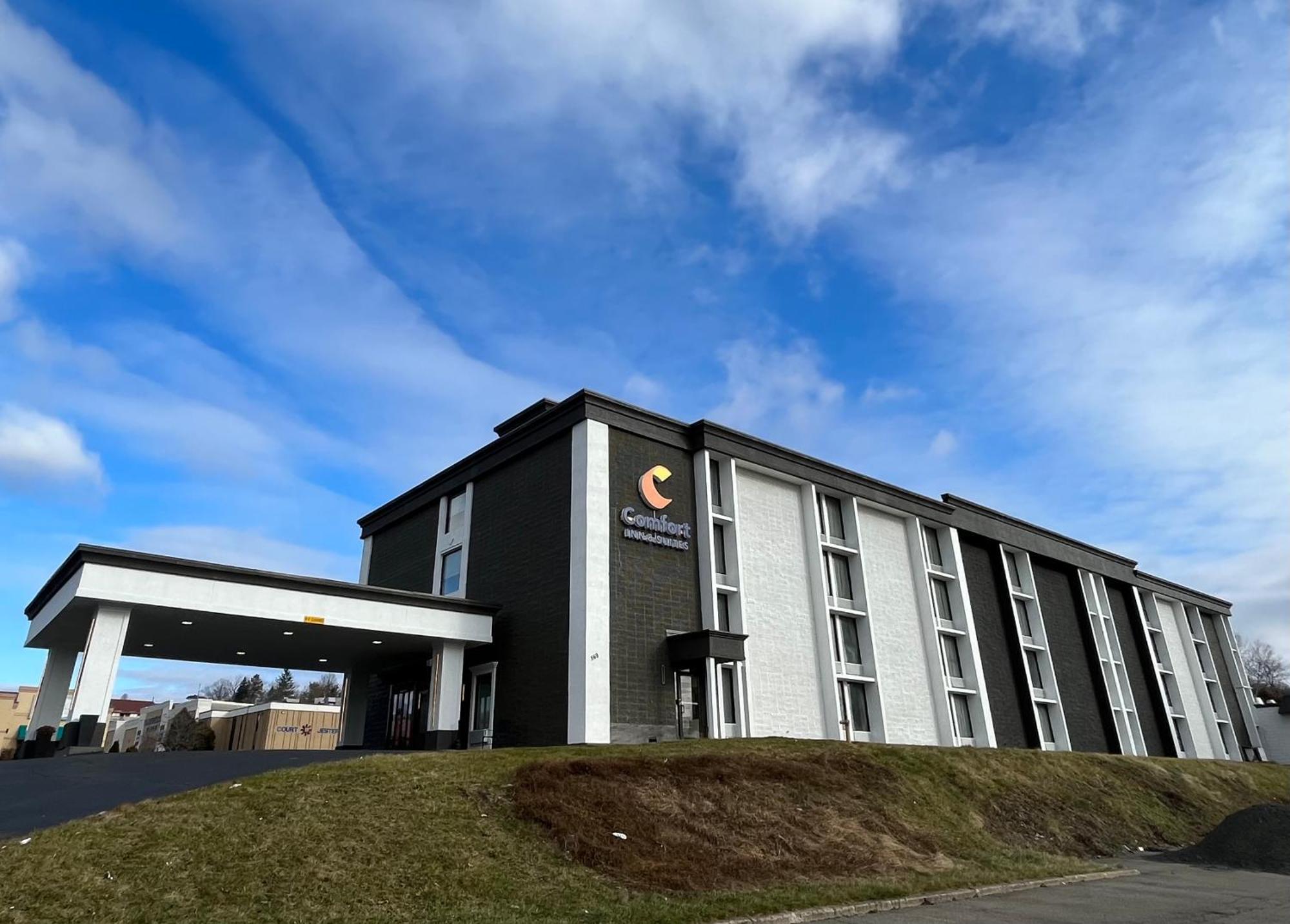 Baymont By Wyndham Johnson City/Binghamton Exterior photo